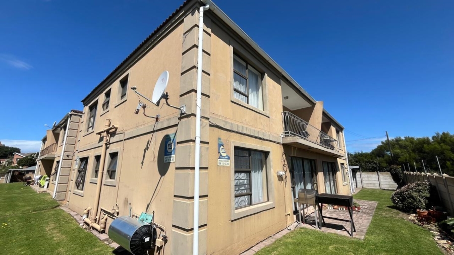 2 Bedroom Property for Sale in Aston Bay Eastern Cape